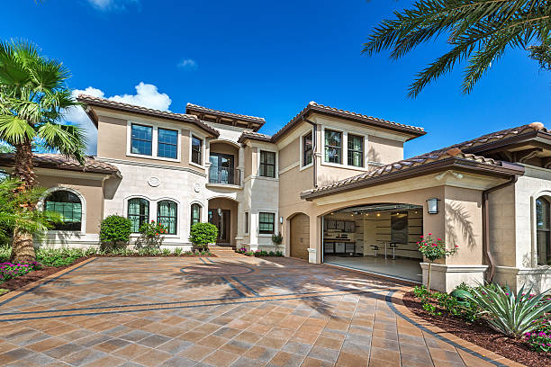 Best Driveway Paving Contractor  in Siloam Springs, AR