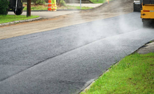 Best Affordable Driveway Paving  in Siloam Springs, AR